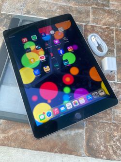 Apple iPad Air 2 – 16GB – 9.7” Retina – Touch ID – w/ Case & New Accessories
