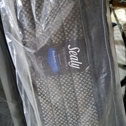 King Sealy Pillowtop Set