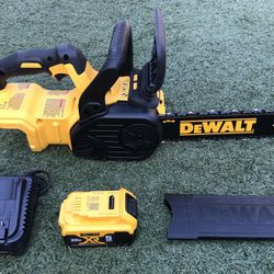 DEWALT 20V MAX 12in. Brushless Battery Powered Chainsaw Kit w/ 5 Ah Battery & Charger $160
