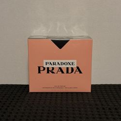 Prada- Paradoxe Eau de Parfum