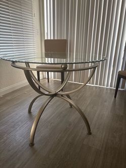 41” Round Glass Dining Table – Aluminum/Silver Metal Base