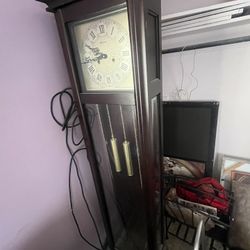 Galleria grandfather clock