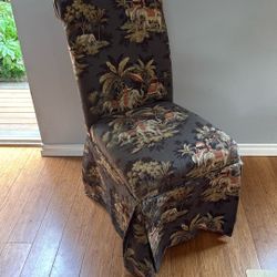 Free - Chair 