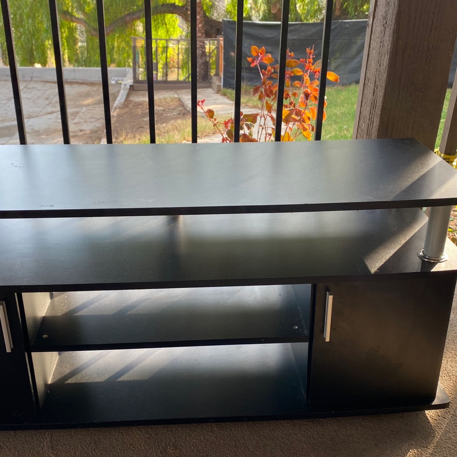 Free TV Stand