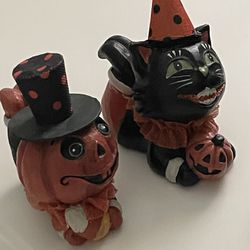 2 Halloween Cat Statues 