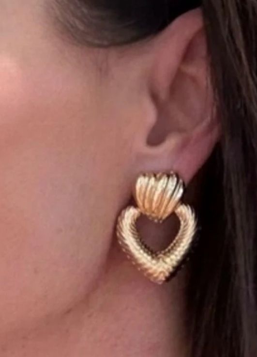Shymi Textured Heart Drop Earrings NWOT