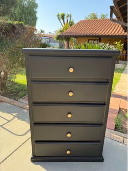 She’s STUNNING!! Matte Black  5-Drawer Chest with Gold Knobs (Read Description)