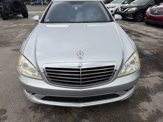 Mercedes-Benz S-Class Sedan