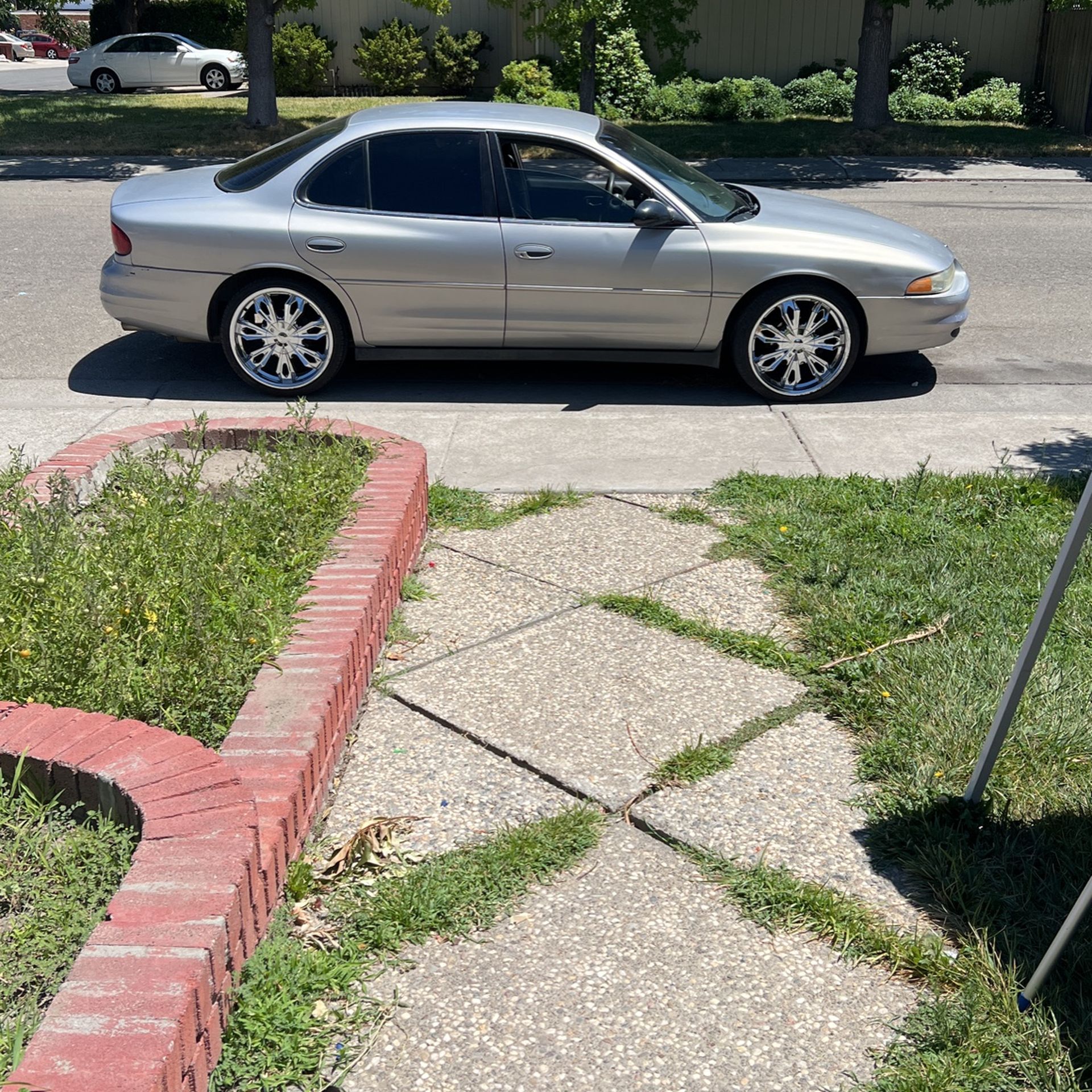 2000 Oldsmobile Intrigue