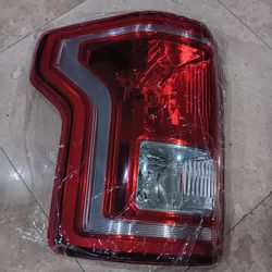 2015-2017 FORD F150 OEM LEFT DRIVER TAIL LIGHT, NEW