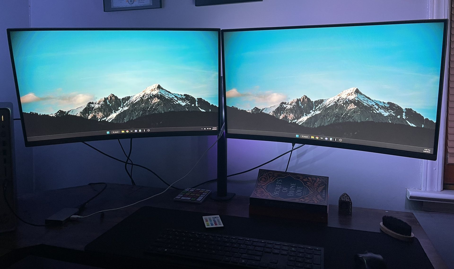 Samsung 27" CF591 Curved LED Monitors