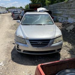 2010 Hyundai Sonata parts
