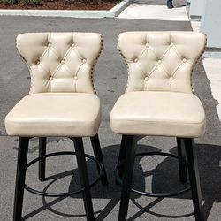 Brand New Beautiful Bar Stools Chairs fully assembled 38.6 tall chair is 26"