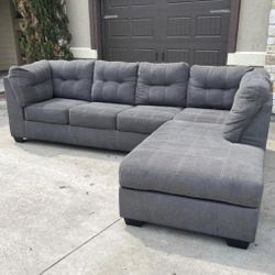 Sectional Couch Great Condition Super Clean And Comfy