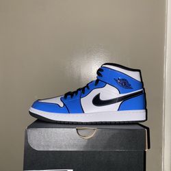 Size 11 Jordan 1 Mid Signal Blue 