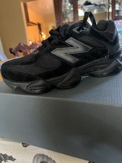 Black New Balance