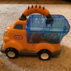 Little Tikes Dump Truck Like New 