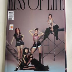 Kiss of Life Born to Be XX Album Magazine Bad Version.