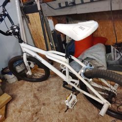 20  BMX old school performer