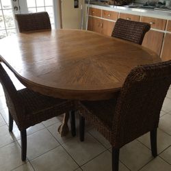 Wood Table With 4 Wicker Chair