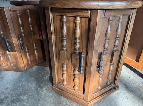 Set Of 2 Wooden End Tables 