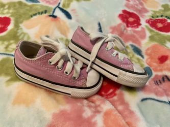 Pink Converse toddler