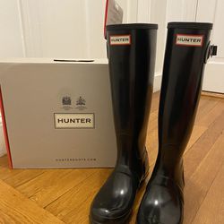 Tall Hunter Glossy Rain Boots 