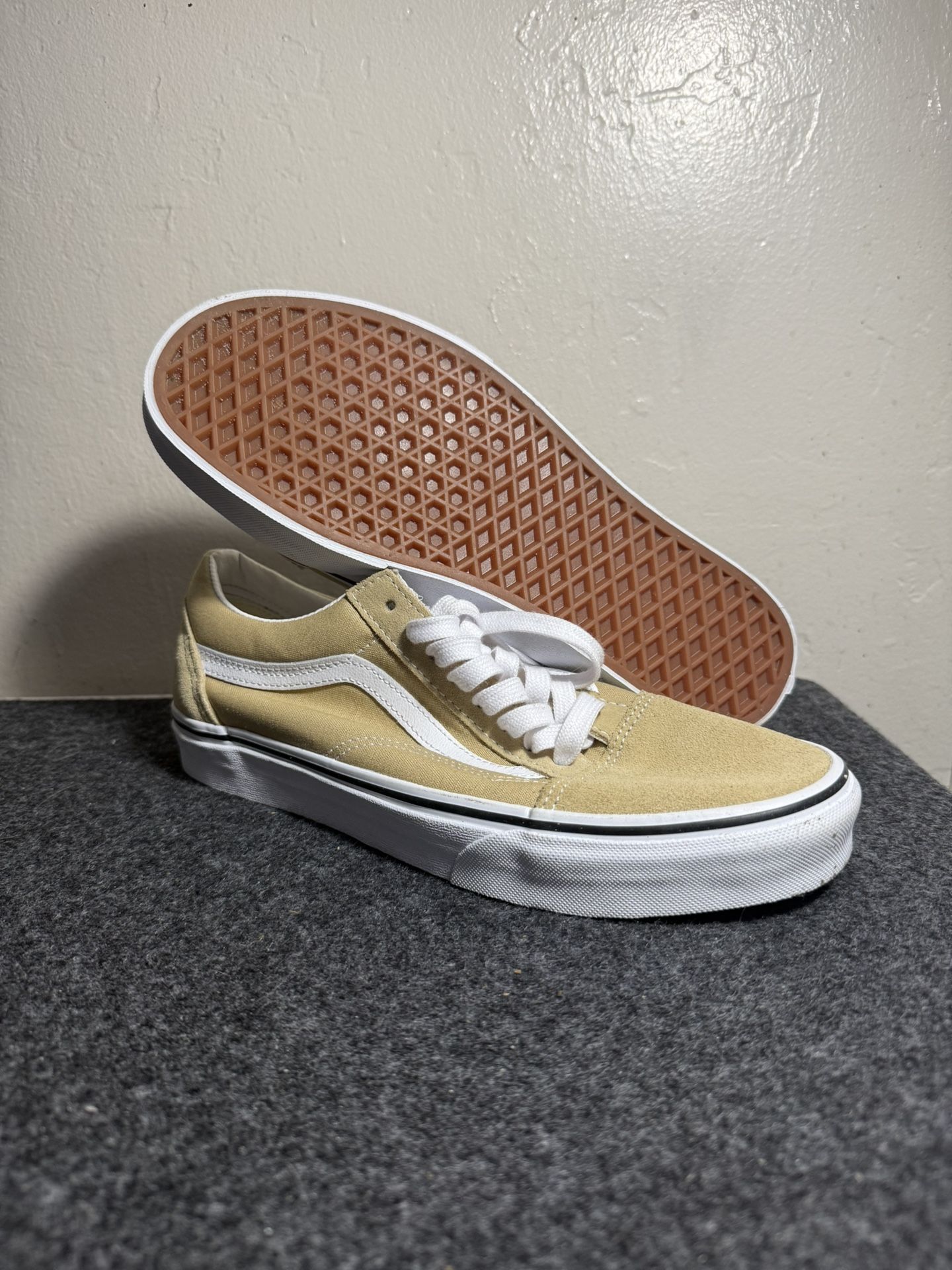 Vans Old Skool Beige Size 9