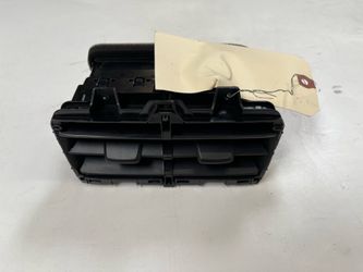 Tesla model 3 center console rear end vent