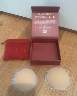 Cake Nude Circle Adhesive Covers with Rose Brick Gift Box and Red Pouch