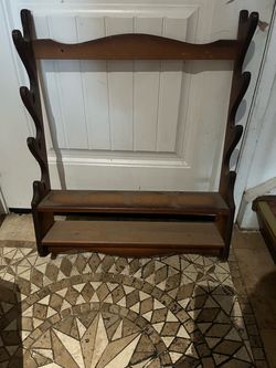 Gun rack / shelf