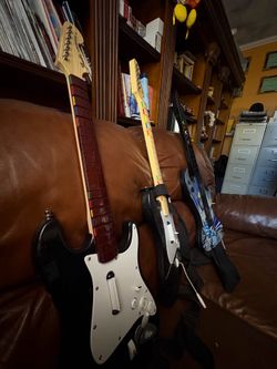 Wii guitars