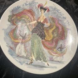 D’Arceau - Limoges #C5244 Porcelain 8.5” Display Plate