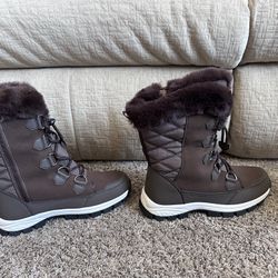 New Dream Pairs women's size 9 snow boots