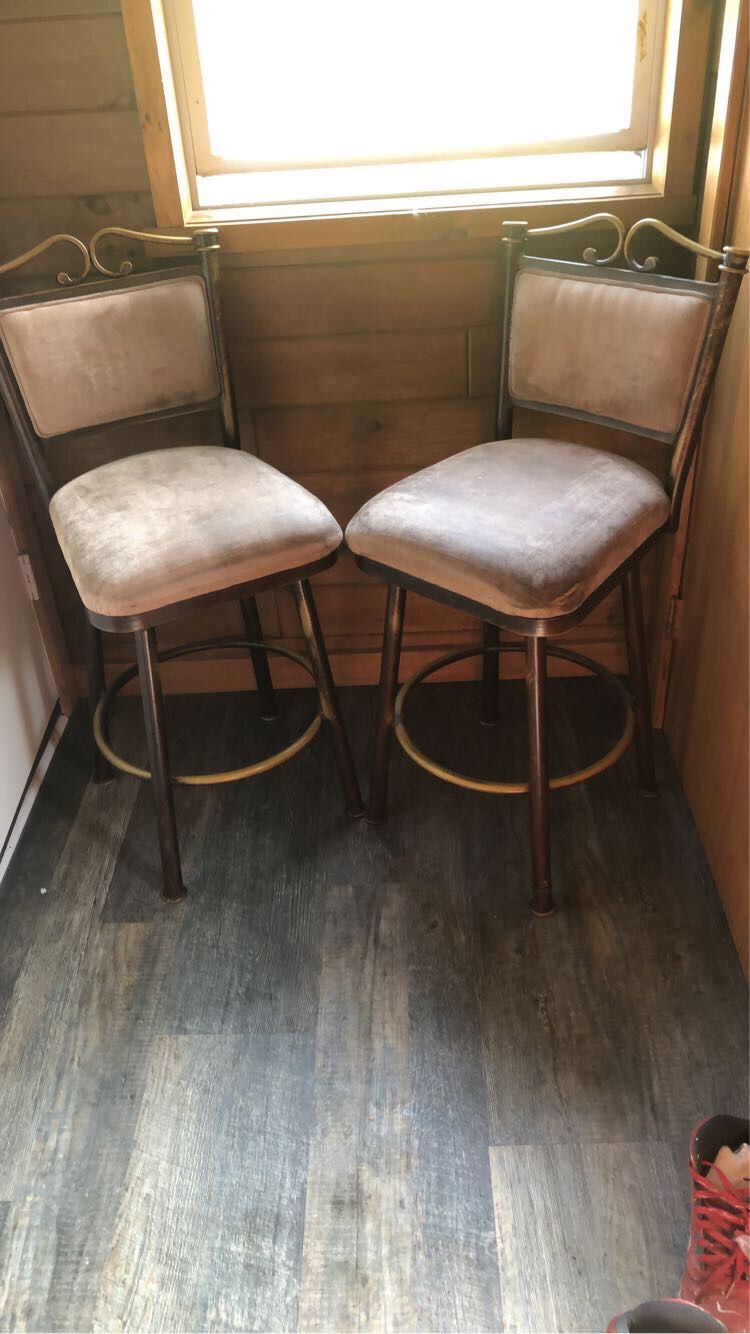 Spinning Bar stools