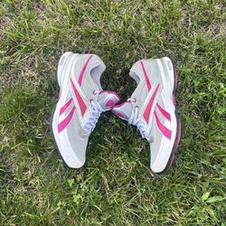 Women’s Reebok Easy Tone Smooth Fit Running Sneakers Size 8.5 