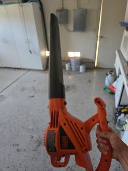 Leaf blower