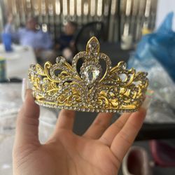 Crown 👑 