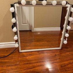 Makeup Mirror With Lights