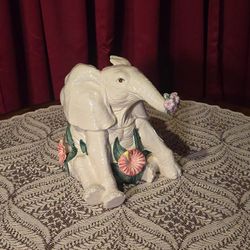 Rare Vintage Fitz & Floyd White Sitting Trunk Up Elephant Cookie Jar