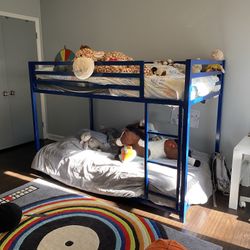 Bunk Beds Like New No Mattress 