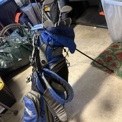 Full Set Of Golf Clubs And Bag (PRO Kennex)