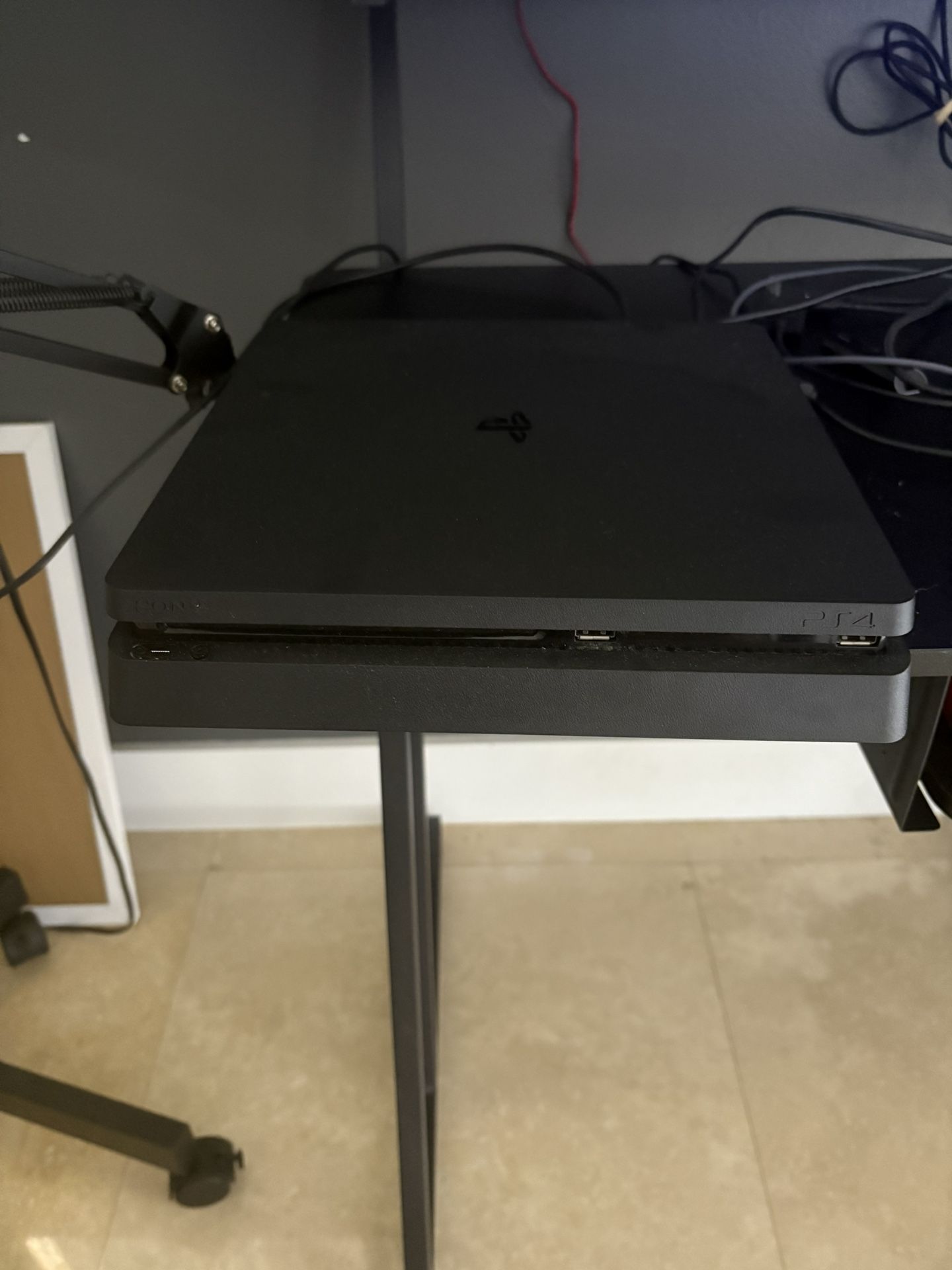 PS4