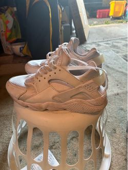 Nike Air Huarache Women’s Shoes