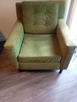 Vintage Green Tufted Upholstered Armchair
