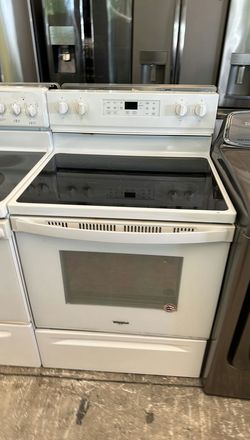 White Whirlpool GlassTop Electric Range