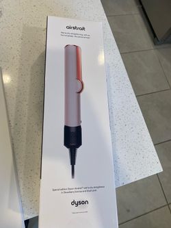 Dyson Airstrait