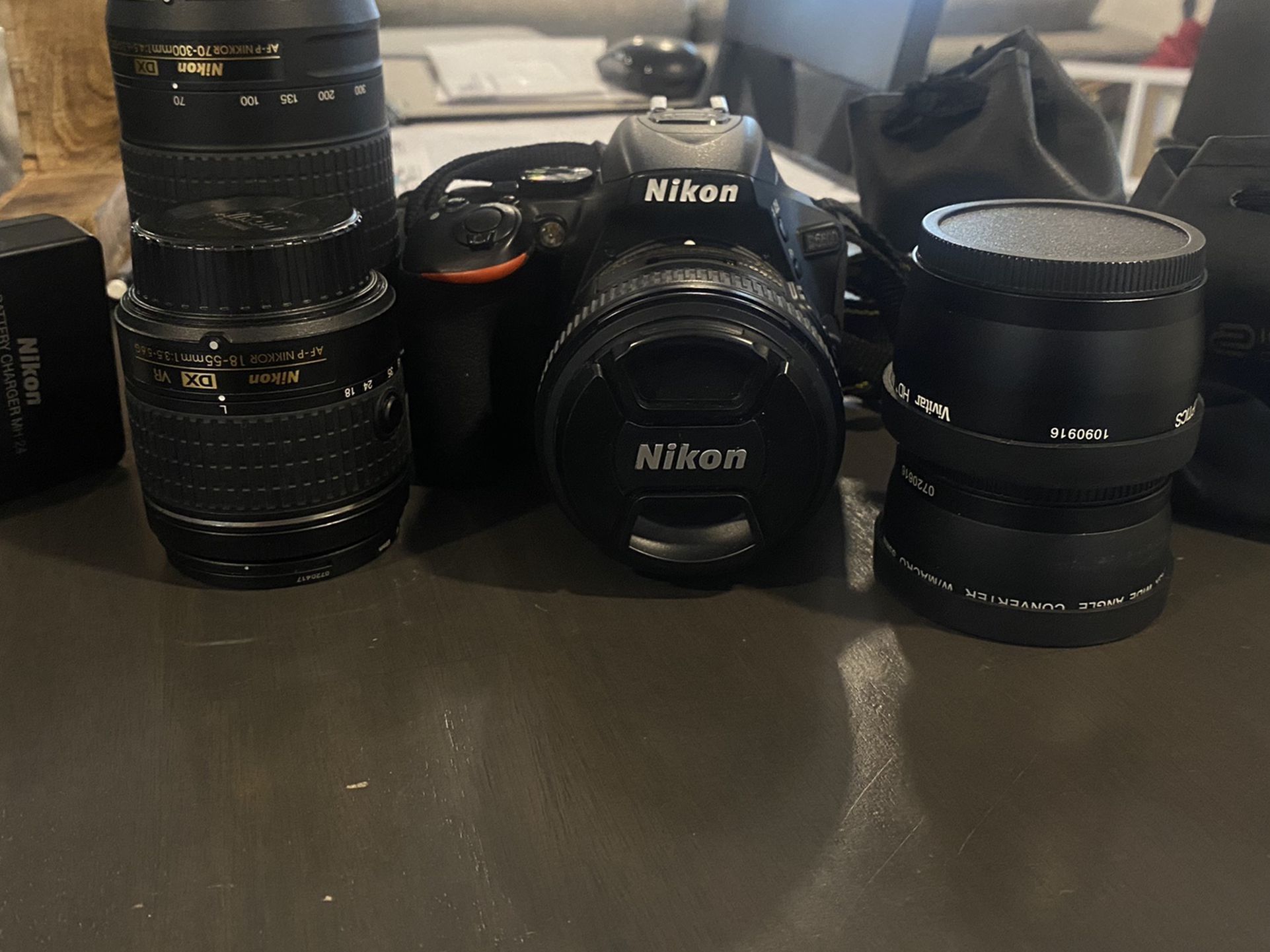 Nikon D5600 *Total Package Deal*