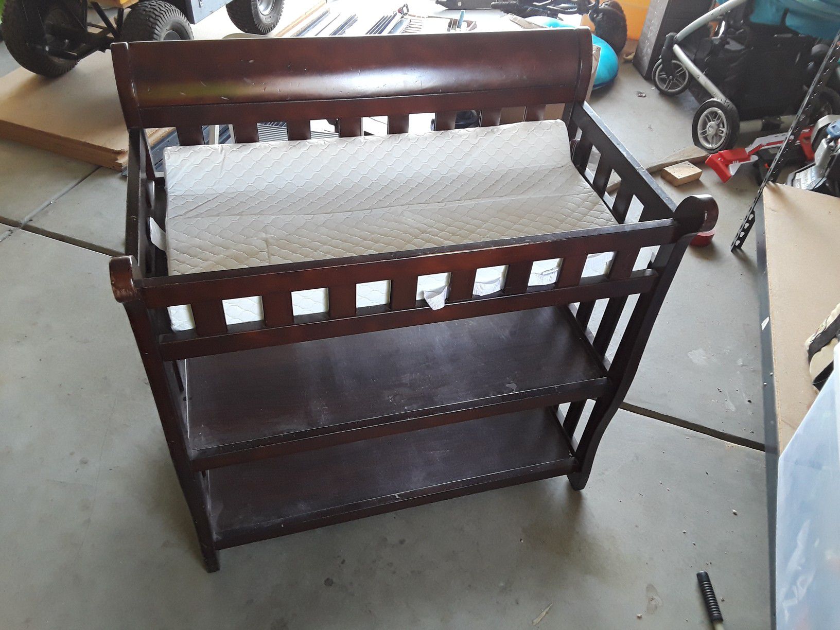 Baby changing table and pad