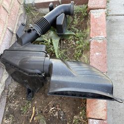 Lexus IS300  01-05 Air Intake 